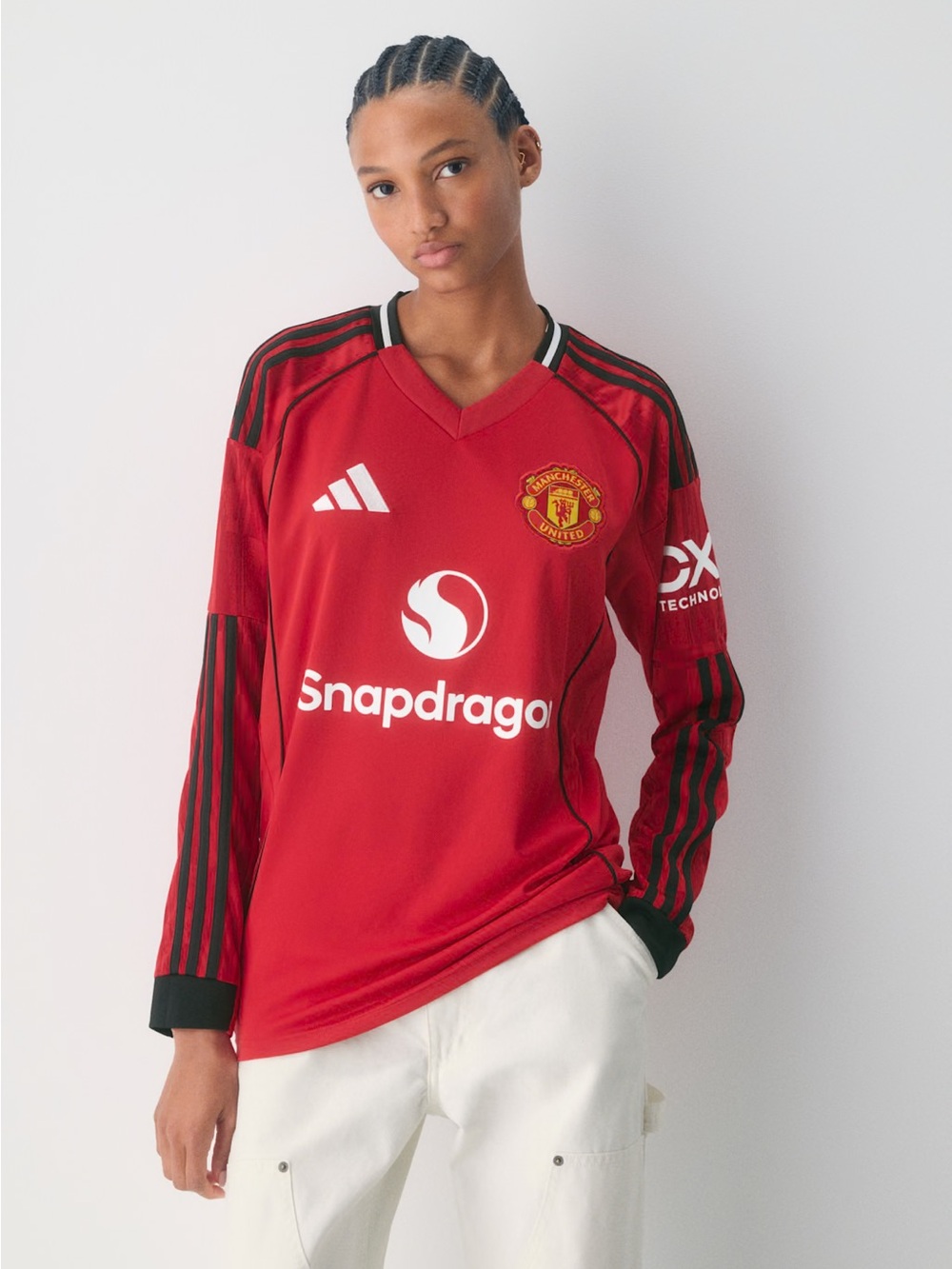NWT - adidas Aritzia Home Jersey - Manchester United - Small